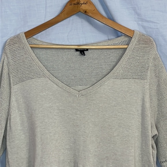 Torrid Light Gray Pointelle Stitch Babydoll Lightweight Summer Sweater in 2 (2X) - Picture 7 of 16